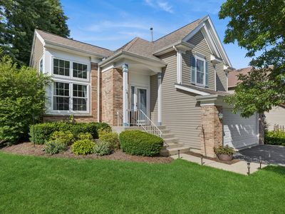 Property at 1464 Leeward Ct, Grayslake, IL