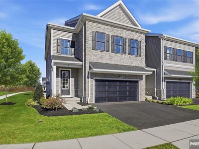 22 Arlington Pl