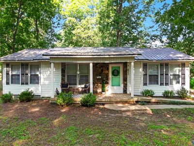 823 Arad Thompson Rd NE
