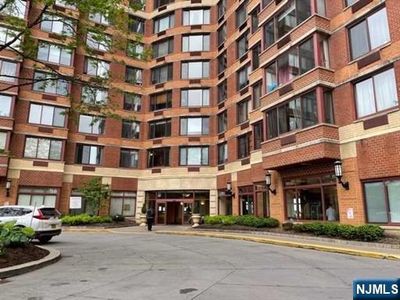 100 Old Palisade Rd APT 2710