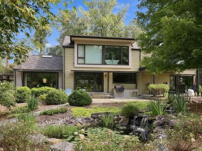 3007 Surrey Rd