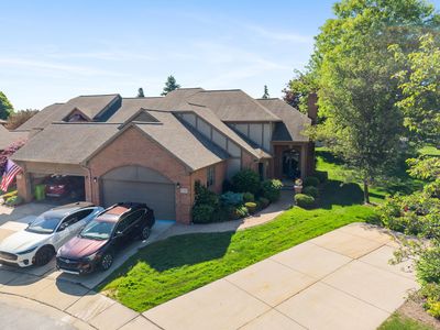 54661 Bellingham Dr
