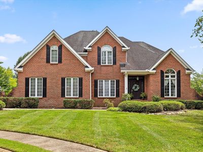 6504 Queensbury Ln
