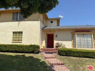 3635 Aureola Blvd