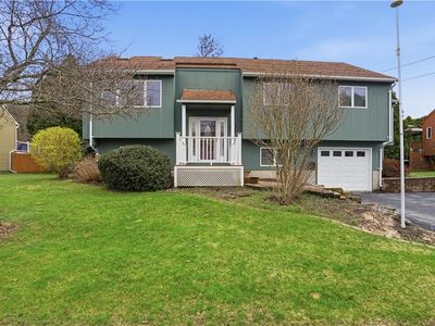 77 Valley View Dr