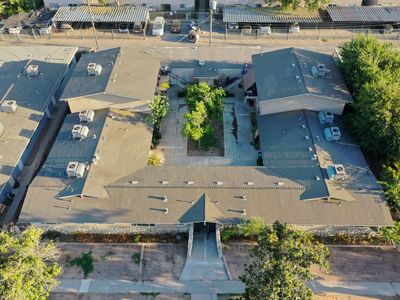 2125 W Princeton Ave
