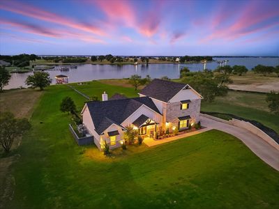 7025 Lake Vista Dr