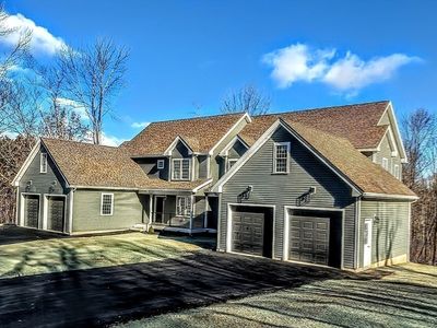 72-72B Cottage Ln