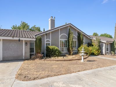 3735 Paula Ln