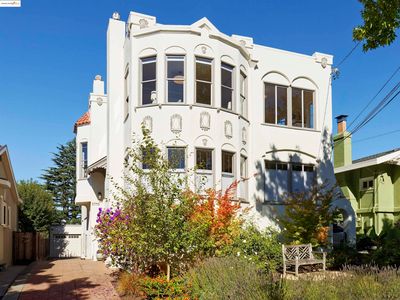 3945 Randolph Ave APT 2