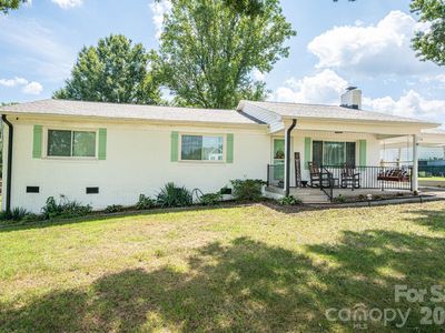 1718 Woolie Rd