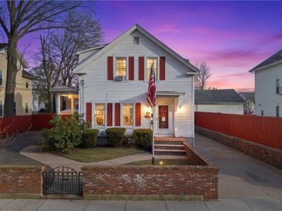112 Clay St