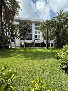 100 Ocean Lane Dr APT 303