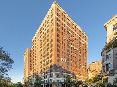 33 Riverside Dr APT 1C