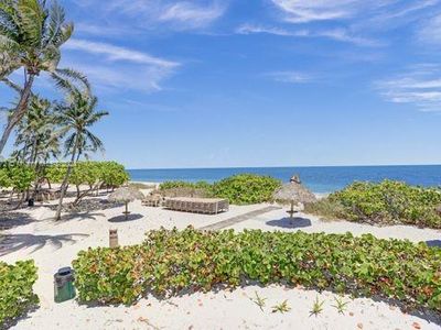 1121 Crandon Blvd APT F906