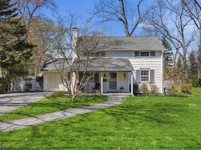 33 Hoyt St