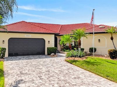 3323 DOMINICA COURT