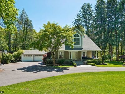 42 Hillside Ave