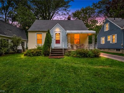 Property at 111 Forest Hill Dr, Avon Lake, OH