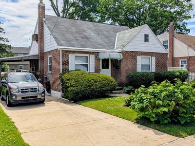 Property at 429 Evergreen Ave, Folsom, PA