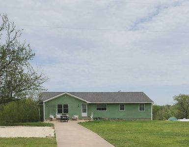 1089 Highway 100