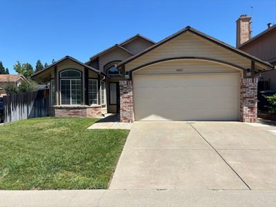 4001 Tawny Meadow Way