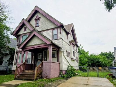 2563 N 12th STREET