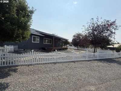 216 B Ave