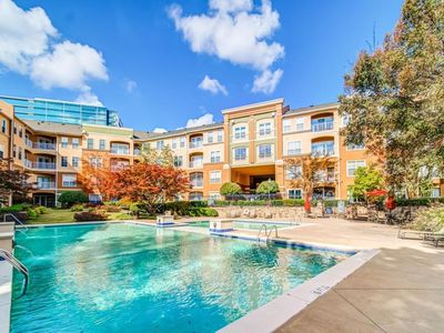 10 Perimeter Summit Blvd NE APT 4208