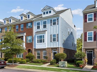 4945 Settlers Market Blvd