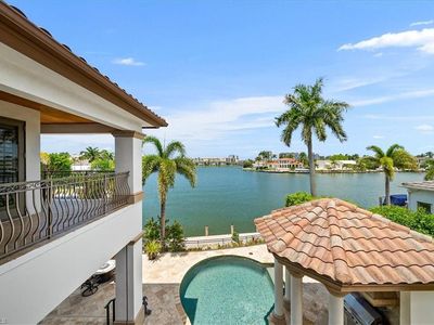 3111 Leeward LN