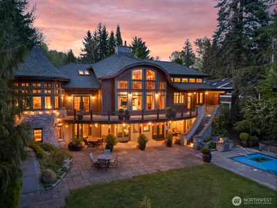 2141 Northshore Road