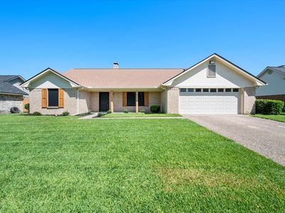 504 Lexington Dr