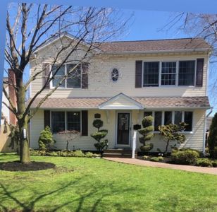 1009 Huckleberry Road