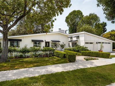 1132 Foothill Blvd