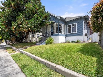 757 N Loma Vista Dr