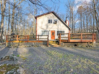 Property at 128 Tanager Rd, Lackawaxen, PA