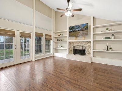 4330 Shady Springs Dr