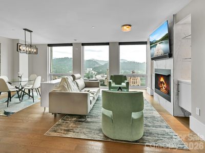 7 Patton Ave #1805