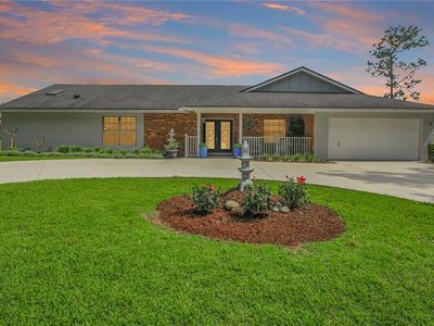 7243 Woodville Cres