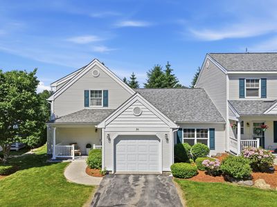 4 Bow Center Road #B4