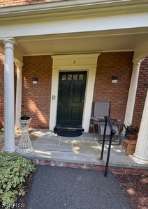 132 Claremont Rd #7B