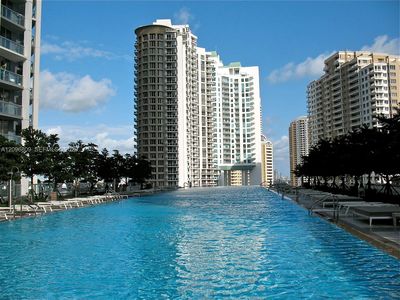 465 Brickell Ave APT 617