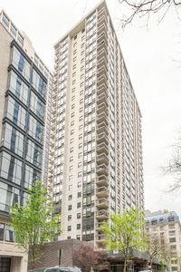 1313 N Ritchie Ct APT 2001