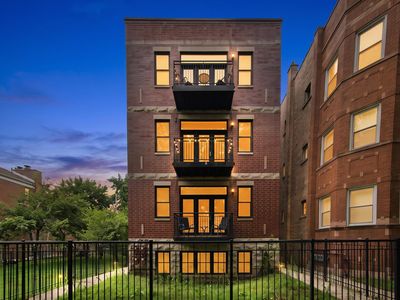 6528 N Francisco Ave Unit 1E