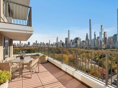 80 Central Park W APT 18B