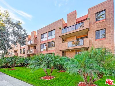 235 S Tower Dr Unit 305