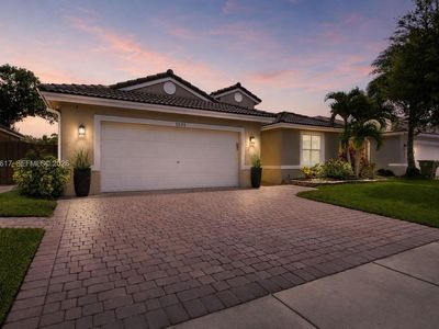 1521 SW 194th Ter