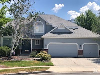 11023 S Longdale Cir