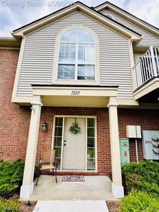12211 Chesapeake Cir